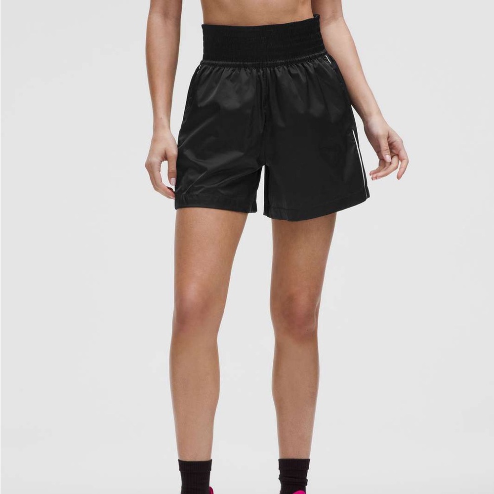 NEW WITH TAG LULULEMON STRETCH SATIN SHORTS